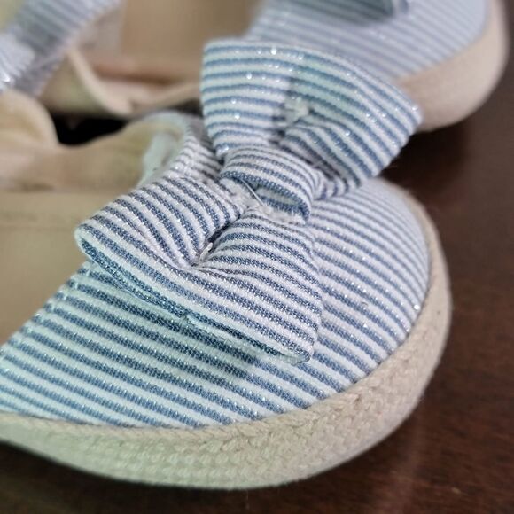 Carter's Little Baby Girl Shoes Espadrilles Blue White Tan New Size 9 - 12 Month - Picture 3 of 5